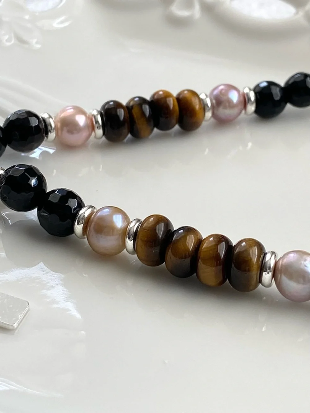 GP58-Handmade Agate, Tiger’s Eye, Onyx And Freshwater Pearl Necklace - Picture 8 of 15